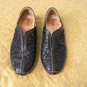 Pikolinos Jerez Black Women's Moccasins Size 37 or US 6.5/7